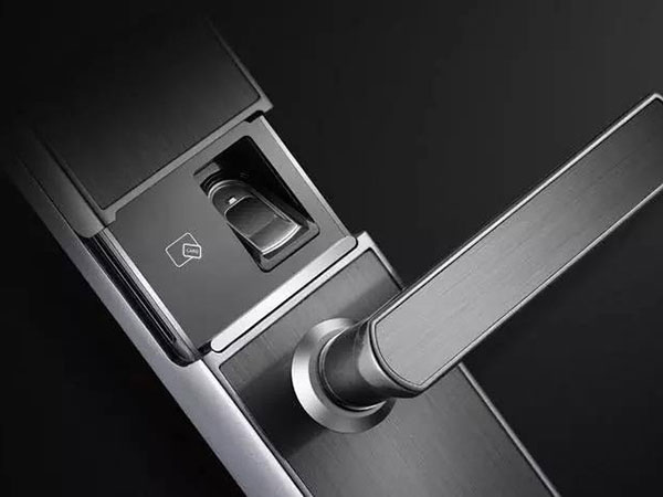 卢龙24小时上门开锁公司